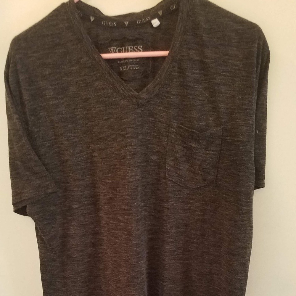 Guess short sleeve very dark gray/black shirt